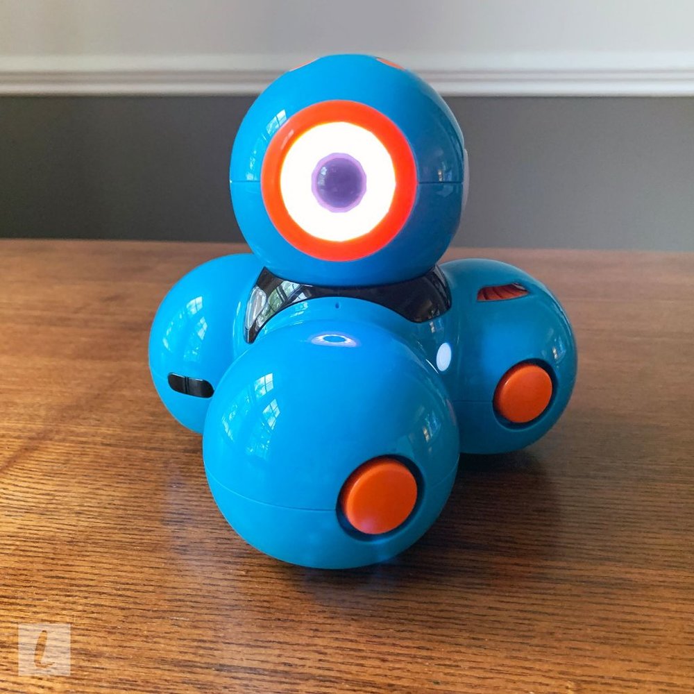 Wonder Workshop Dash – Coding Robot for Kids 6+
